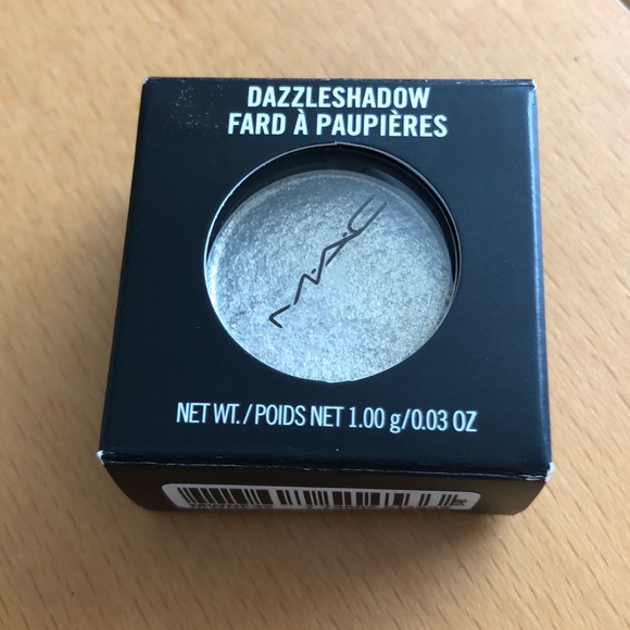 MAC Cosmetics Other - MAC DAZZLESHOW EYESHADOW -It’s About Shine- NEW